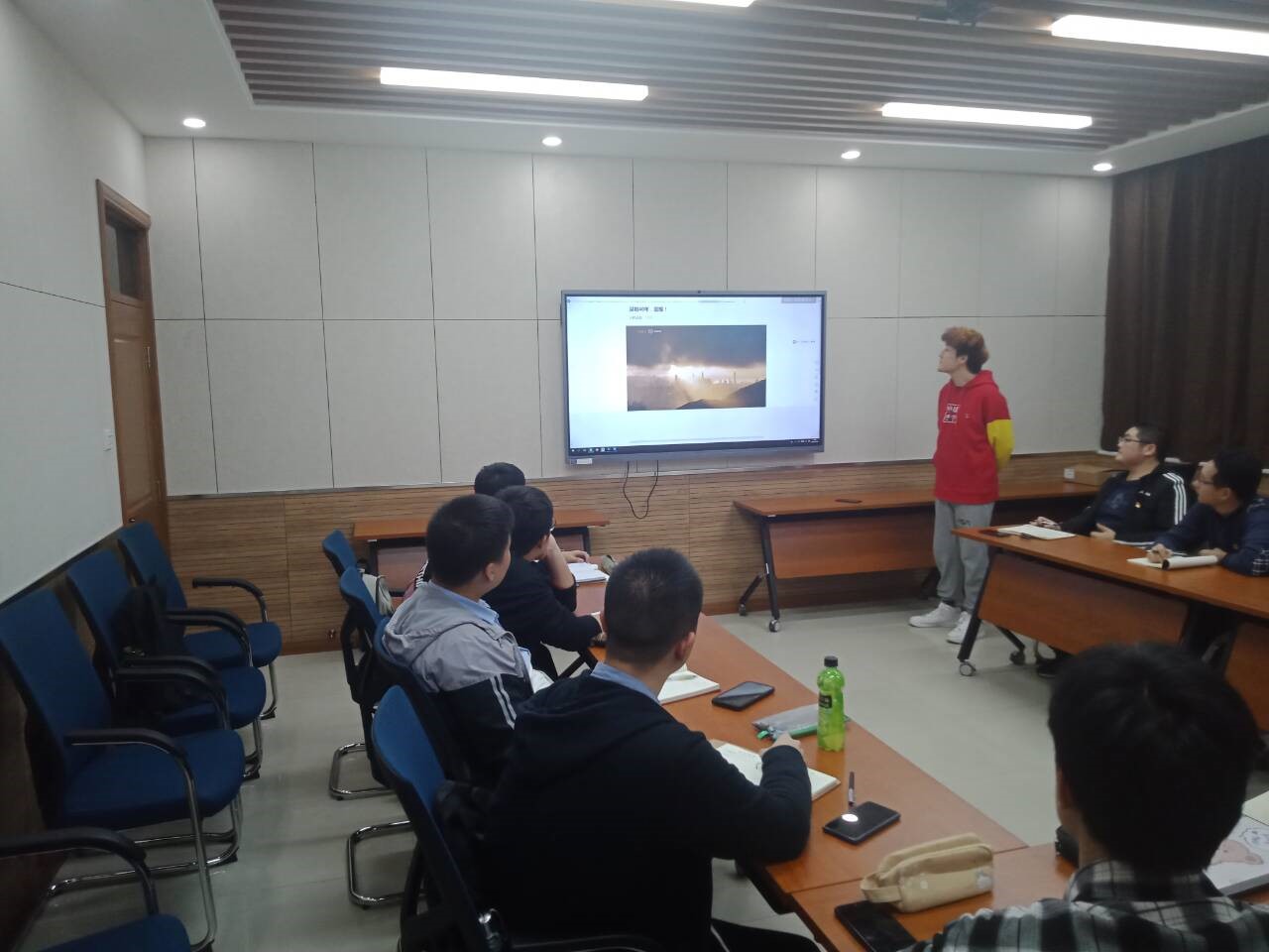 a6d4d1182ad44f5fba0a2525bc24d30a.jpg a6d4d1182ad44f5fba0a2525bc24d30a.jpg