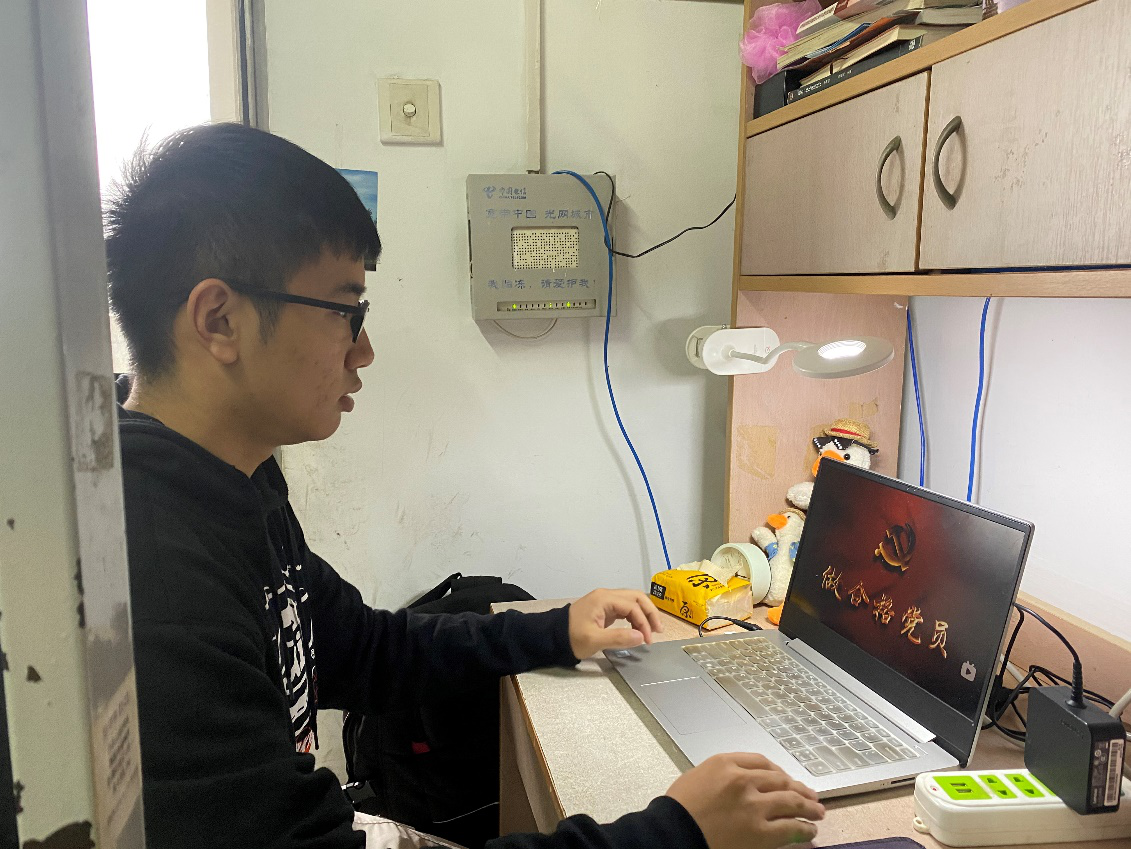 5e6b90efa58d49b69123a109382c1f98.png 5e6b90efa58d49b69123a109382c1f98.png