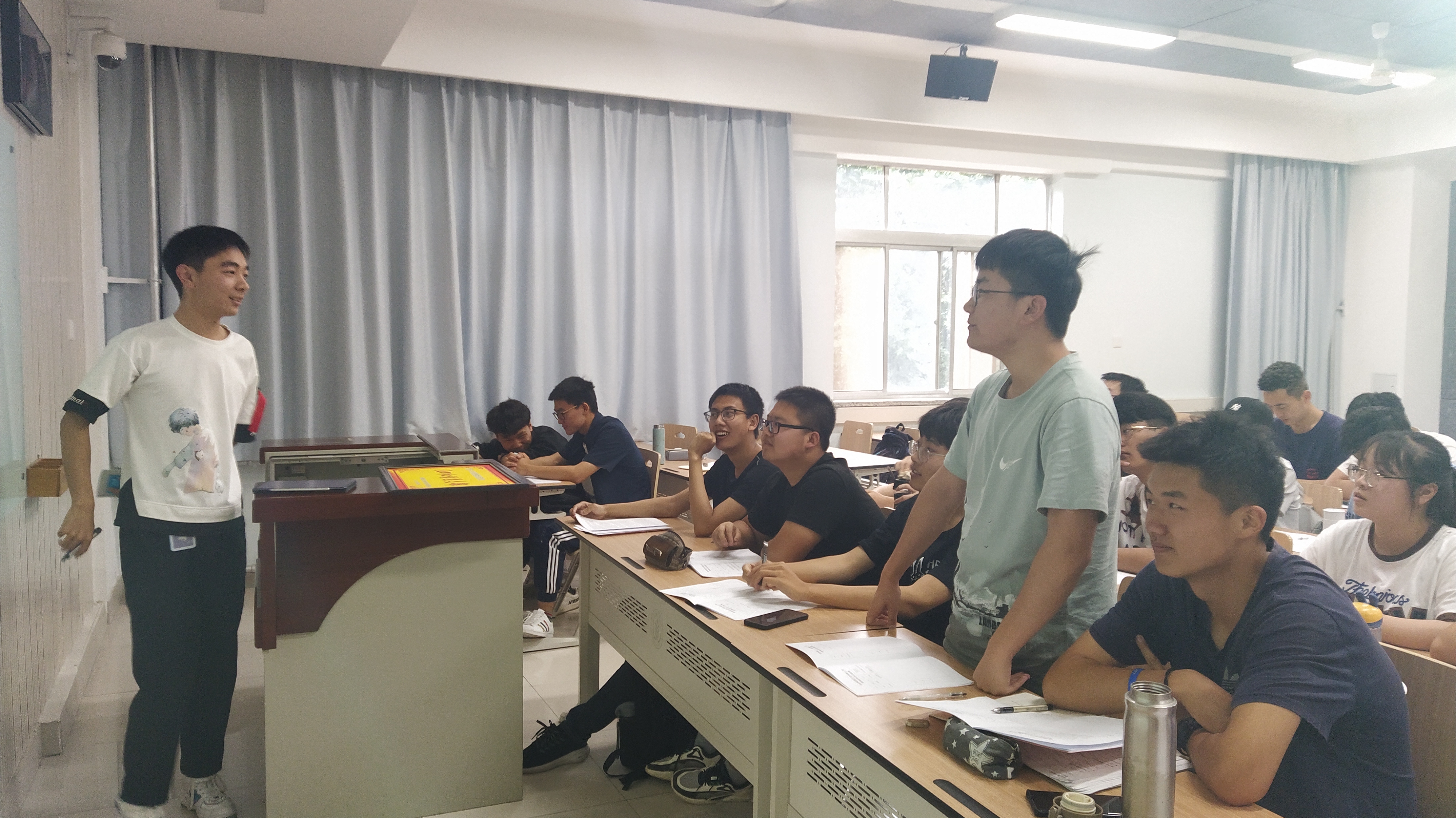 c7525982caaf45aa86b81c639d6fdc12.jpg c7525982caaf45aa86b81c639d6fdc12.jpg